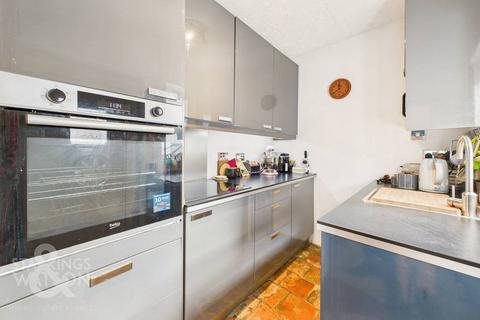 2 bedroom terraced house for sale, City Road, Norwich