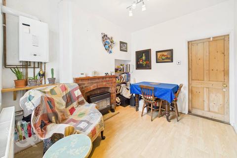 2 bedroom terraced house for sale, City Road, Norwich