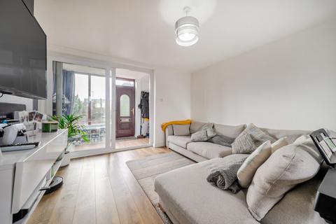 undefined, Bourton Close, Tilehurst, Reading