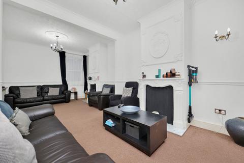3 bedroom terraced house for sale, Wise Road, Stratford, E15