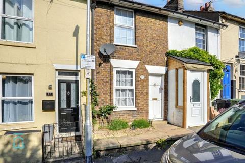 2 bedroom terraced house to rent, Thornhill Place, Maidstone, ME14