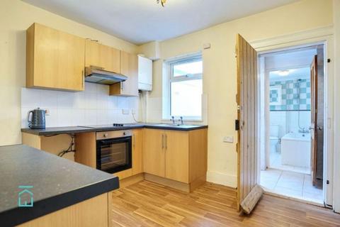 2 bedroom terraced house to rent, Thornhill Place, Maidstone, ME14