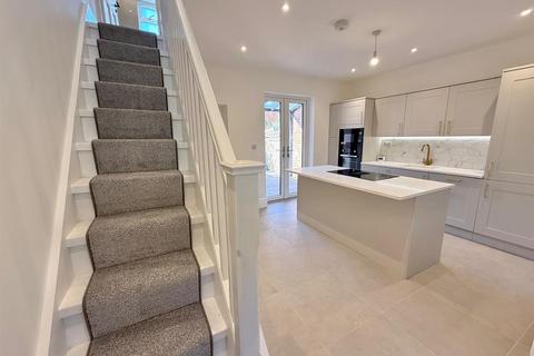 3 bedroom terraced house for sale, Peel Street, Macclesfield