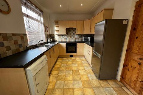 2 bedroom end of terrace house to rent, Walker Street, Bowburn