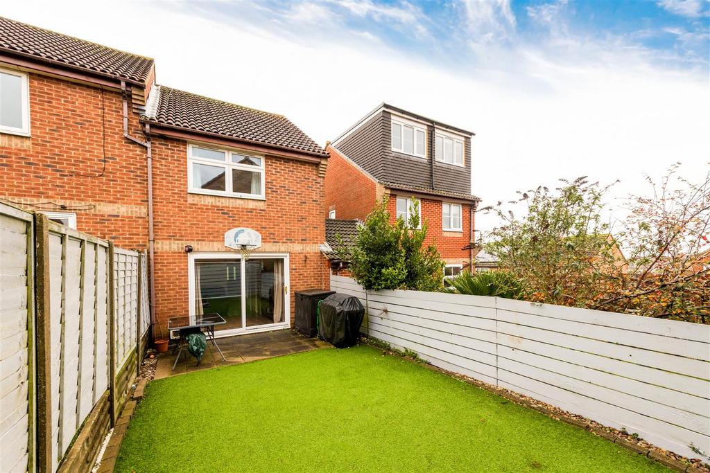 43 Langridge Drive-16.jpg