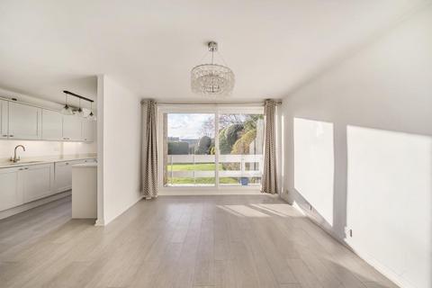 2 bedroom flat for sale, Kingston Upon Thames,  Surrey,  KT2