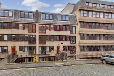 2 bedroom flat to rent, Fettes Row, New Town, Edinburgh, EH3
