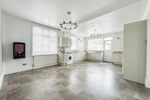 undefined, Woodfield Park Drive, Leigh-on-Sea SS9
