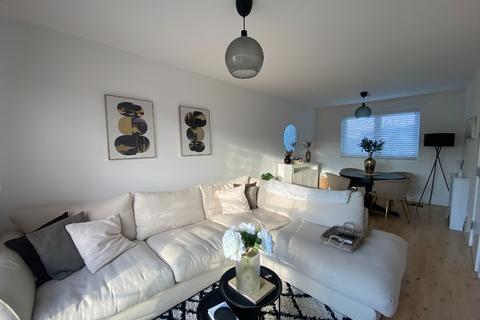 2 bedroom flat to rent, Yardheads, Leith, Edinburgh, EH6