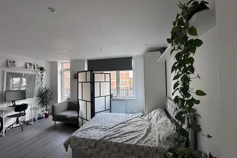 undefined, Mitcham Road, London