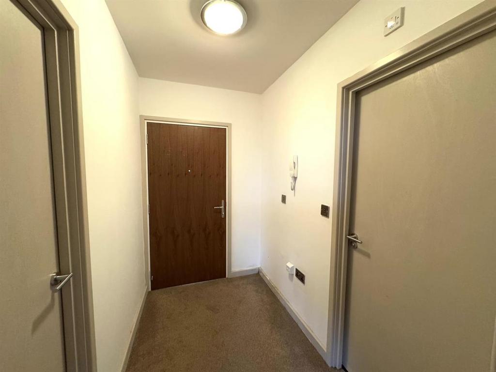 Hallway.jpeg