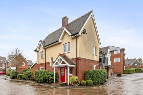 3 bedroom semi-detached house for sale, Brown Close, Broadbridge Heath, RH12