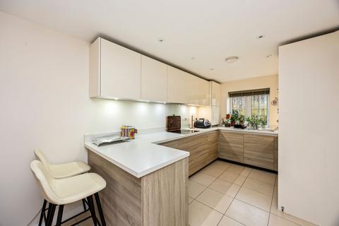 3 bedroom semi-detached house for sale, Brown Close, Broadbridge Heath, RH12