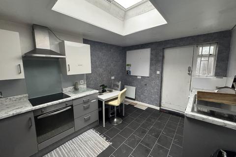 undefined, Stoneferry Road, Hull, East Riding of Yorkshire, HU8 8DG