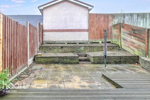 3 bedroom terraced house for sale, Berecroft, Harlow