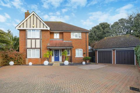 4 bedroom detached house for sale, Foreland Heights, Broadstairs, Kent, CT10