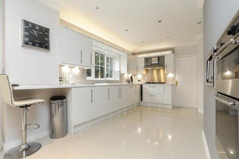 4 bedroom detached house for sale, Foreland Heights, Broadstairs, Kent, CT10