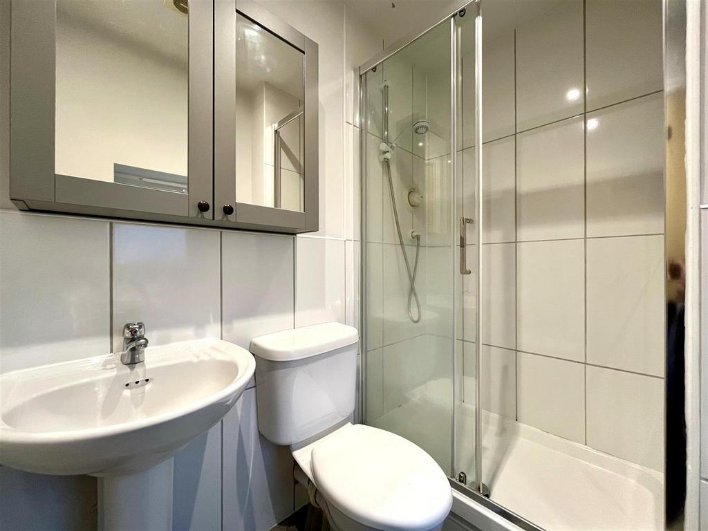 Bedroom 1 En Suite