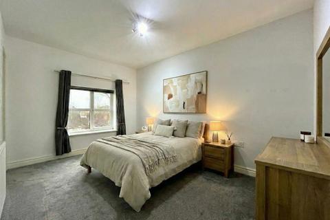 3 bedroom townhouse to rent, Manor Avenue, Sale