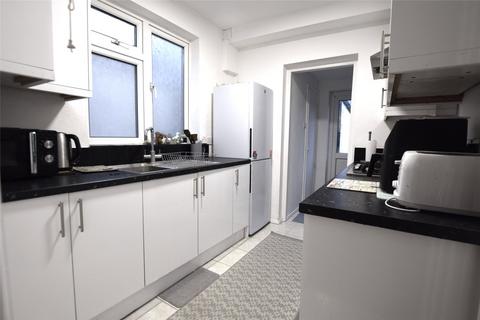 3 bedroom semi-detached house to rent, Deanscroft Avenue, London NW9