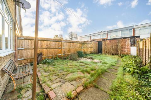 4 bedroom terraced house for sale, Swanwick Close, London SW15