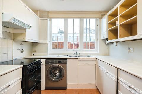 4 bedroom terraced house for sale, Swanwick Close, London SW15