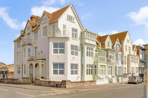 1 bedroom flat for sale, Esplanade, Seaford, BN25