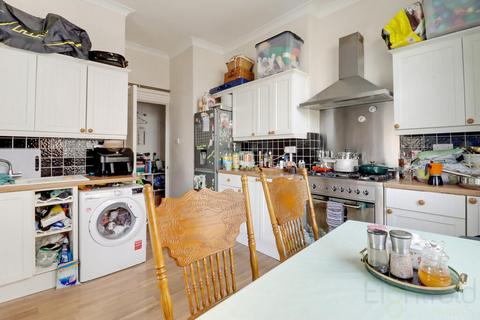 1 bedroom flat for sale, Esplanade, Seaford, BN25