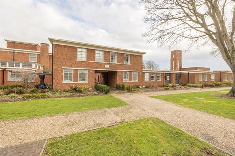 2 bedroom apartment for sale, Orchard Square, Caversfield, nr Bicester