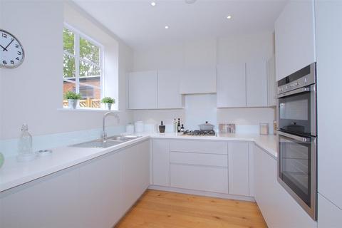 2 bedroom terraced bungalow for sale, Orchard Square, Caversfield, nr Bicester