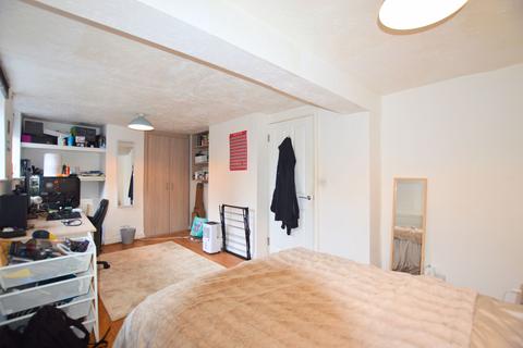 undefined, Lumley Terrace, Leeds LS4