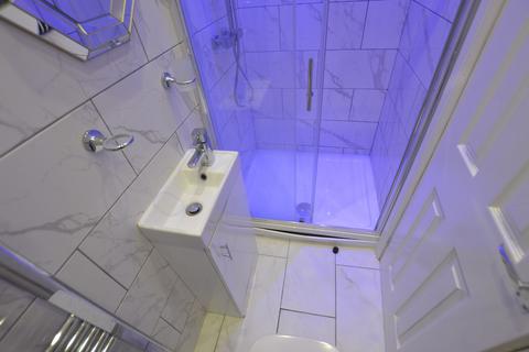 4 bedroom property to rent, Montpelier Terrace, Leeds LS6