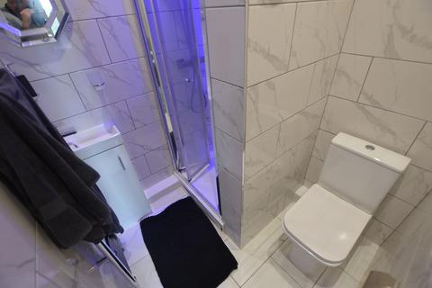 3 bedroom property to rent, Montpelier Terrace, Leeds LS6