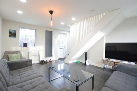 undefined, Willow Close, Leeds LS4