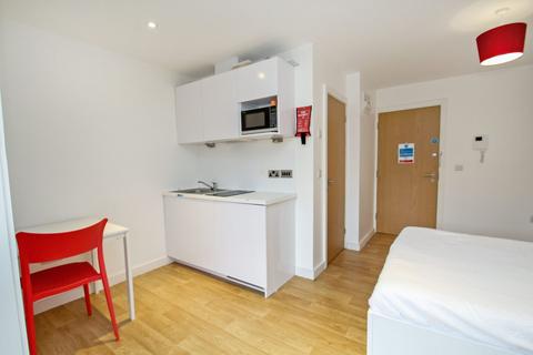 undefined, St. Micheals Lane, Leeds LS6