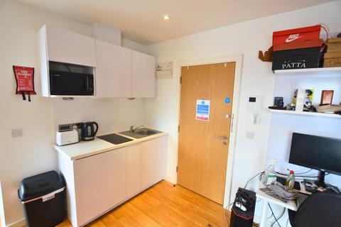 1 bedroom property to rent, St. Micheals Lane, Headingley LS6