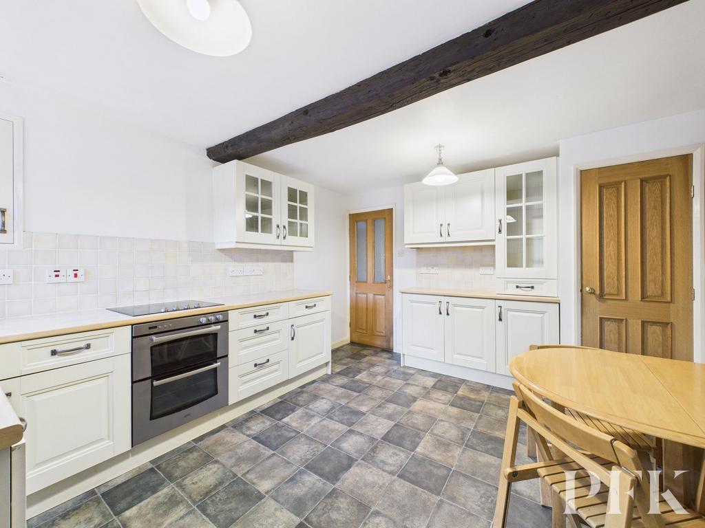 Kitchen / Dining