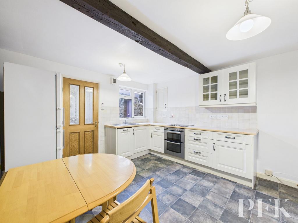 Kitchen / Dining