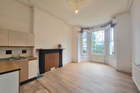 undefined, Cargate Avenue, Aldershot GU11