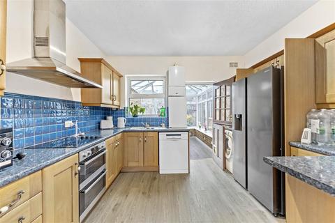 2 bedroom terraced house for sale, Albert Road, Ilford