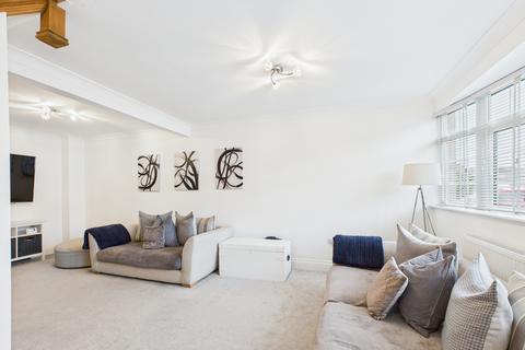 3 bedroom end of terrace house for sale, The Saltings, Portsmouth PO6