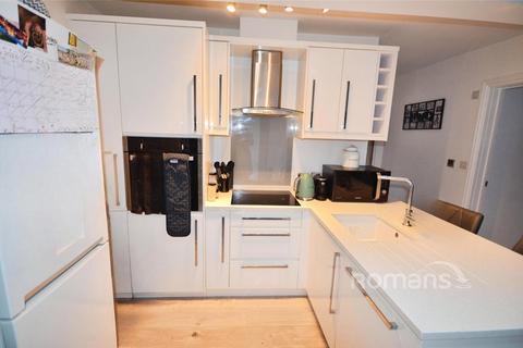 undefined, Orchardville, Burnham, SL1