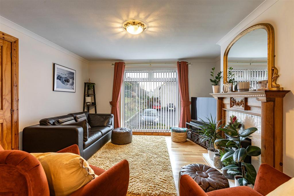 3 Brewster Place Gattonside 11.JPG