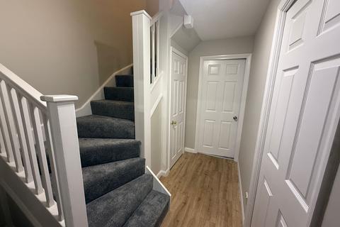 2 bedroom flat to rent, Flamingo Court, Nottingham NG7