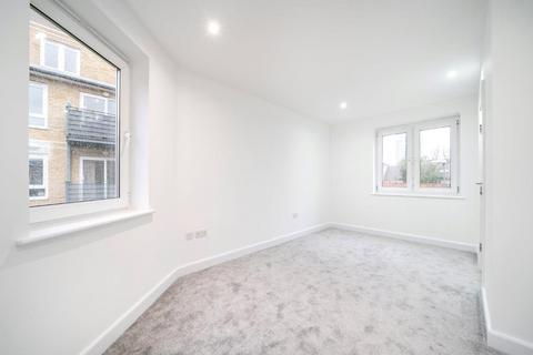4 bedroom end of terrace house for sale, Hereford Road, Bow, London, E3
