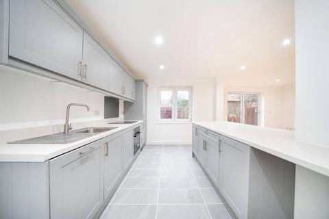 undefined, Hereford Road, Bow, London, E3