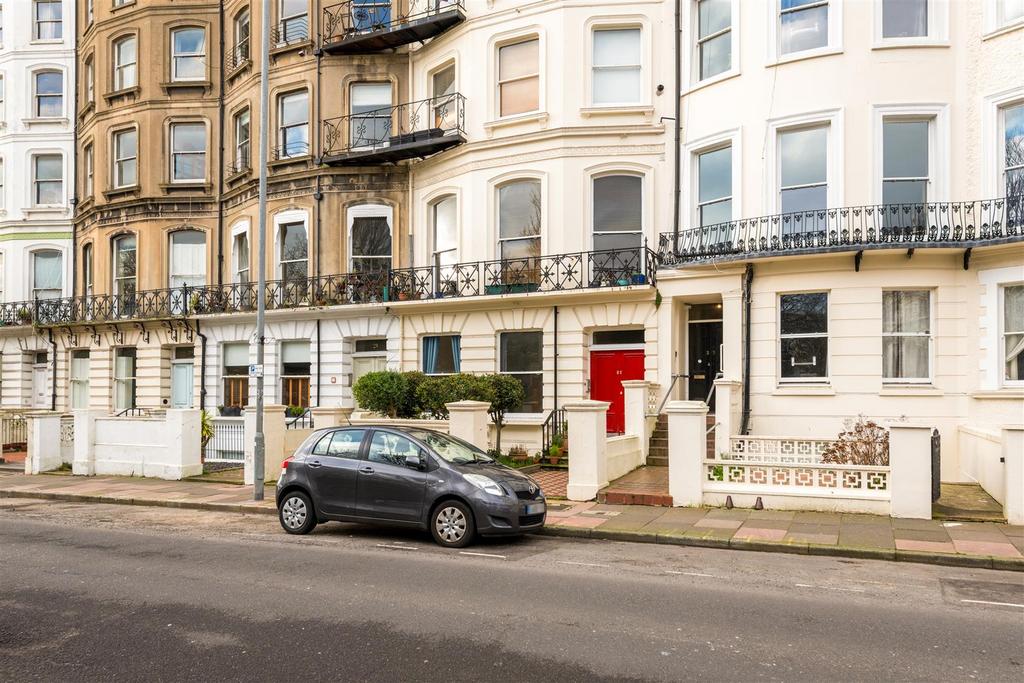 Flat 4, 22 Vernon Terrace-12.jpg