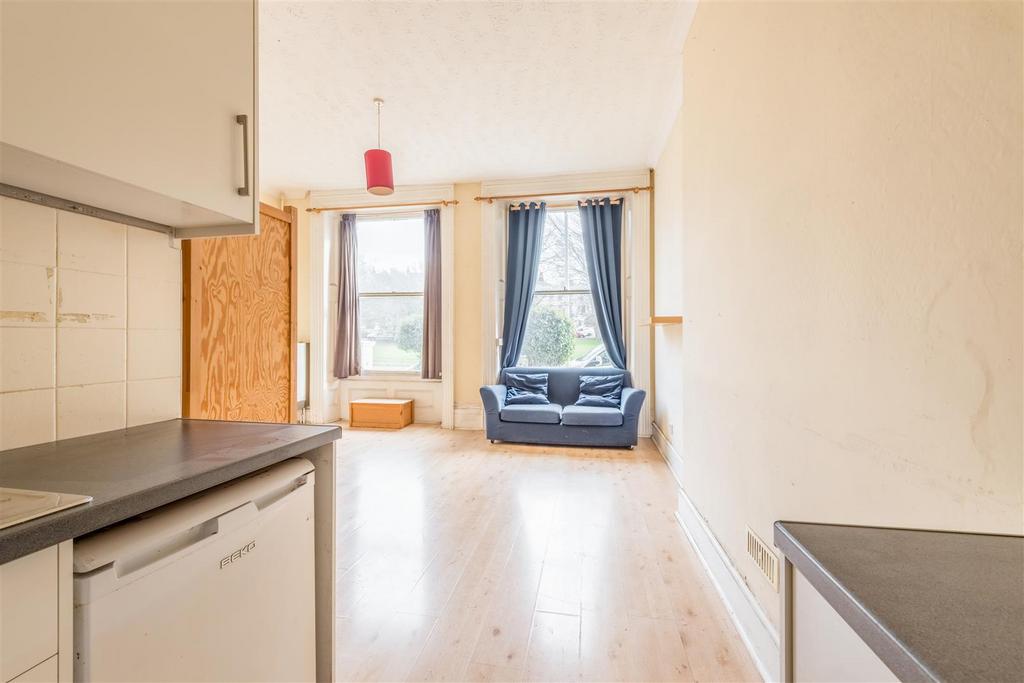 Flat 4, 22 Vernon Terrace-3.jpg