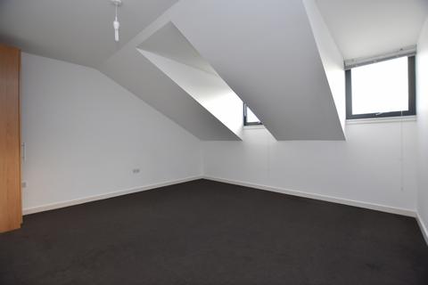 2 bedroom flat to rent, Elmers End Road Beckenham BR3