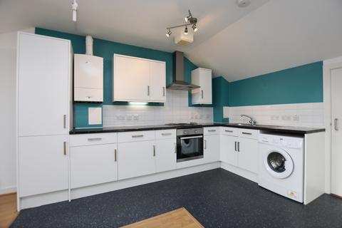 2 bedroom flat to rent, Elmers End Road Beckenham BR3